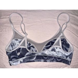 Lululemon mesh top adjustable sports bra size M